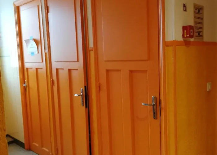 Campus Santa Maria 旅馆 戛纳